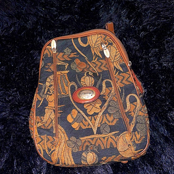 Backpack style purse main image 5